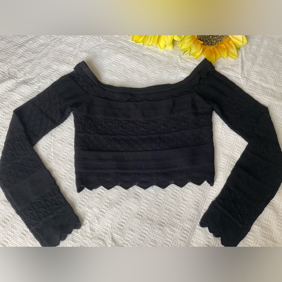 GUESS CROP TOP - Picture 7 of 14